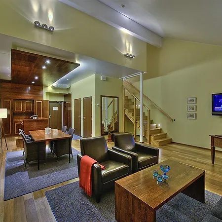 瓦纳言琳娜酒店 Harviala