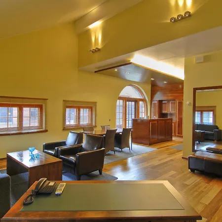 瓦纳言琳娜酒店 Harviala