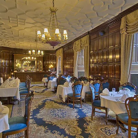 瓦纳言琳娜酒店 4* Harviala