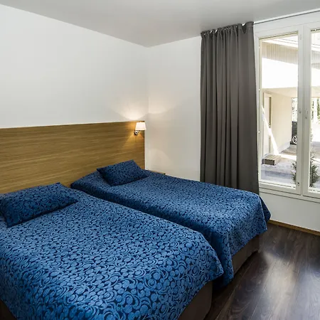 瓦纳言琳娜酒店 酒店 4*