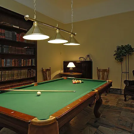 瓦纳言琳娜酒店 4* Harviala