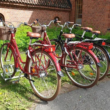 瓦纳言琳娜酒店 酒店 Harviala