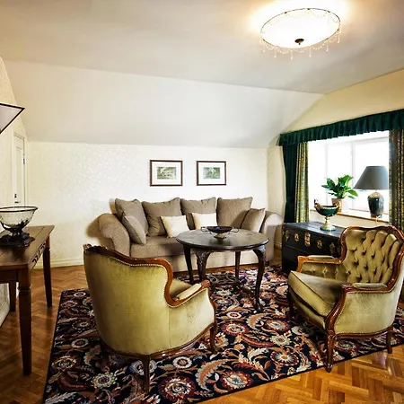 瓦纳言琳娜酒店 Harviala