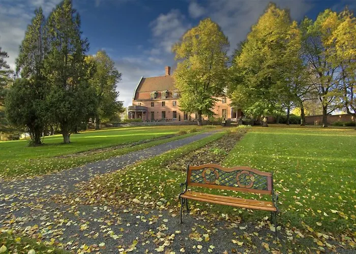 Hotell Vanajanlinna 4*